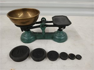 Vintage scale with cast iron weights, brass bowl