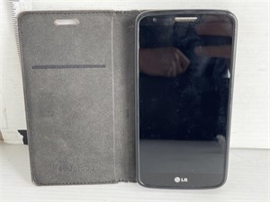 LG G2 smartphone w/ wallet case