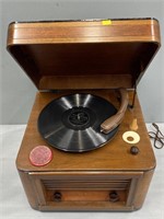Air King Wood Turntable Record Player