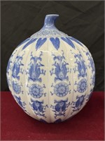 Blue & White Chinese Large Ceramic Jar