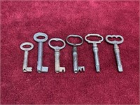 6 Antique Keys