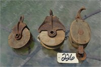 (3) Wooden Pulley's
