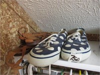 Lady's 81/2 Tennis Shoes