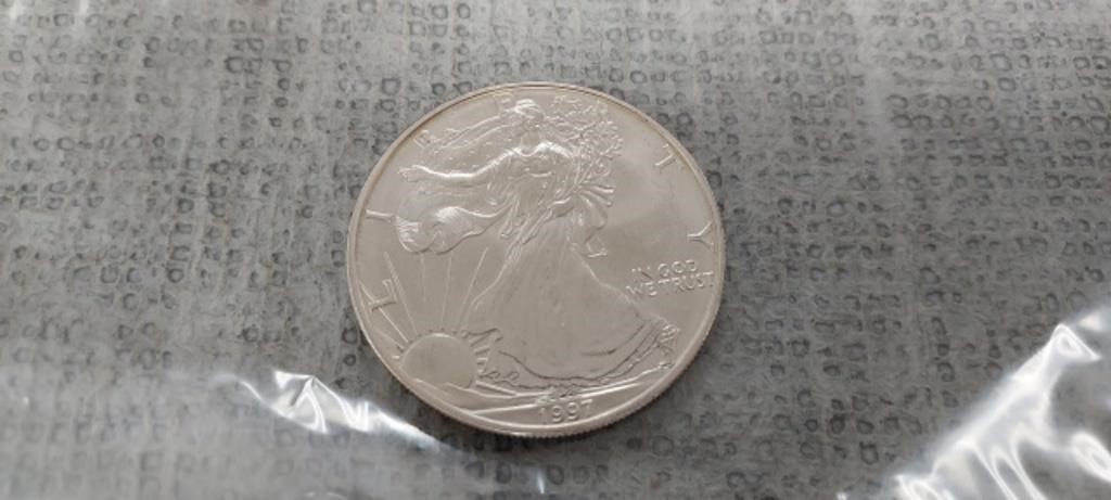 1997 WALKING LIBERTY SILVER DOLLAR