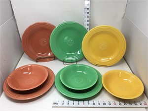 (5) Oneida Petals Plates & (3) Bowls