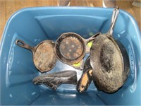 TOTE - SHOES, 3 CAST IRON PANS (LODGE)