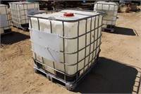 (1) Poly Tote 250Gal