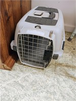 Plastic Pet Carrier