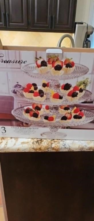 3 tiered footed cake server still brand new