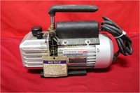 Pittsburgh Automotive 2.5CFM Vacuum Pump 120 Volts