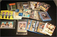 SELECTION OF CARDS INCLUDING SOME ROOKIES