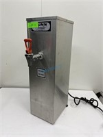 Bunn O Matic HW2 2 Gallon Hot Water Dispenser