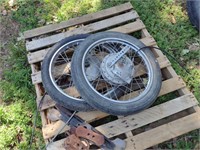 MOTORCYCLE FRONT RIMS AND TIRES X2