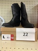 Steve Madden ladies boots 10