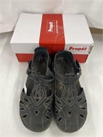 FINAL SALE  (SIGN OF USAGE) - SIZE 6.5 PROPET