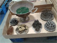 Copper looking pot & decorative pieces