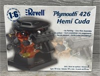 1/6 Scale Revell Plymouth 426 Hemi Cudo Model Kit