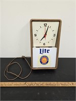 Vintage Miller Light Clock w Light