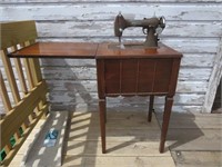 Vintage Eldredge Sewing Machine w/Table