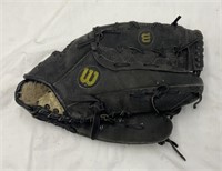 Wilson Baseball Mitt