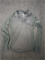 Underarmour women's top size small