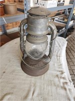 Vintage Dietz No 2 D- Lite Kerosene Lantern