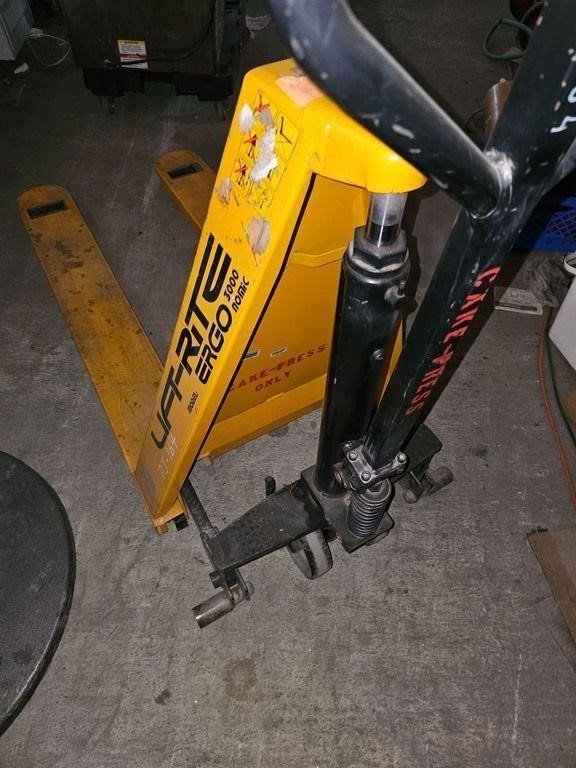 Lift HIGH PALLET JACK