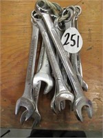 QTY WRENCHES