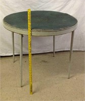 Nw) ANTIQUE ROUND CARD TABLE, WELL LOVED-