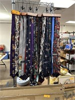 LARGE LOT OF TIES / NECKTIES