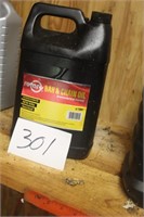 3/4 FULL GALLON BAR OIL