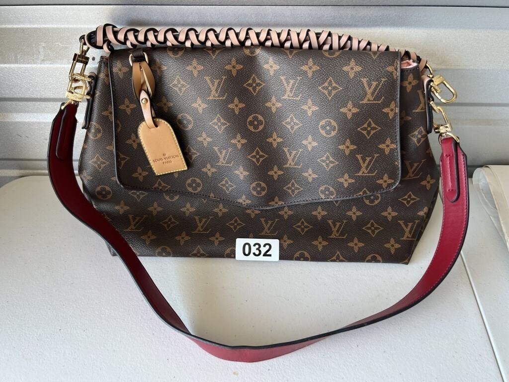 Louis Vuitton Purse/Knock Off U230