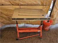 ARTICULATING WELDING TABLE WITH TWO WHEELS