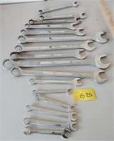 F - LOT OF SPANNER WRENCHES (G25)