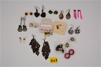 68K: (17) sets earrings