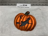 Nice! Halloween Pumpkin Witch Brooch Pin