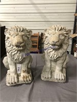 Pair of concrete lions, 15" tall