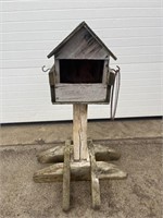 bird feeder / house