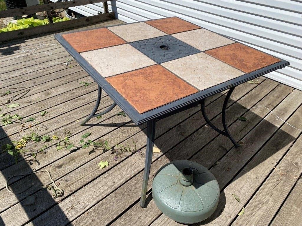 39" patio table