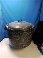 Large blue granite Ware Canning pot with insert