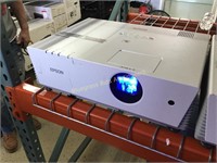 Epson powerlite 6110i projector