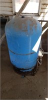 Used 4' Water Pressure Tank