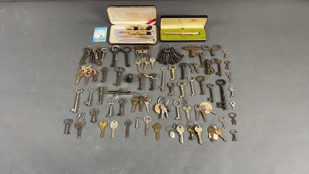Vtg Keys & Gold Filled Pens w/ Skeleton Keys