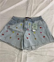 New embroidered hearts, jean shorts size 40