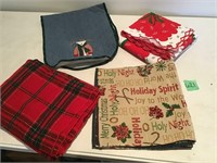 xmas table cloths