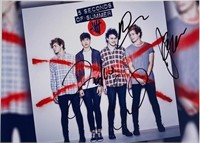 Autograph 5 second of Summer Photo