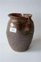 Qing style glazed pot, pinched design