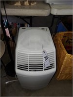 ESSICK EVAPORATIVE HUMIDIFIER