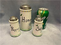1970S CERAMIC SALT PEPPER HONEY HANDPAINTED