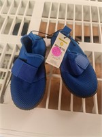 Water shoes toddler 7/8